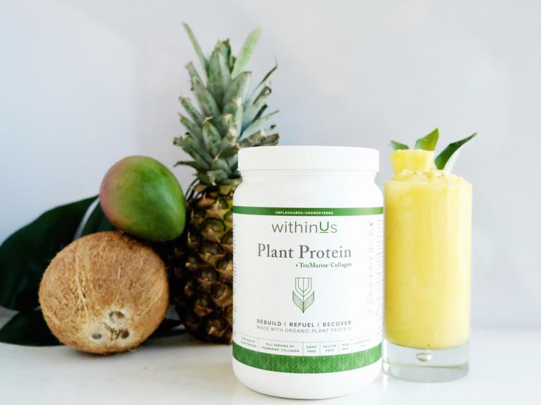 COLLAGEN POWERED TROPICAL PROTEIN SMOOTHIE